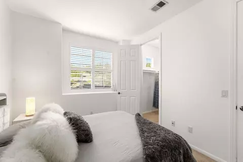 Bedroom - 2602 Canyon Crest Dr, Escondido, CA 92027 photo 4 of 9