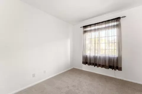 Bedroom - 2602 Canyon Crest Dr, Escondido, CA 92027 photo 6 of 9