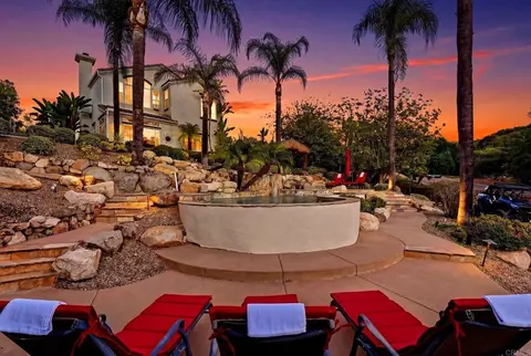 Exterior - 2602 Canyon Crest Dr, Escondido, CA 92027 photo 4 of 14