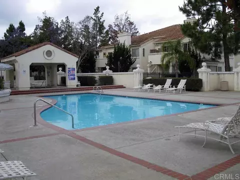 750 Breeze Hill Rd #121, Vista, CA 92081
