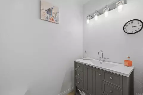 Bath - 3631 Brandywine St, Oceanside, CA 92057 photo 3 of 3