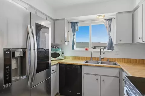 Kitchen - 3631 Brandywine St, Oceanside, CA 92057 photo 1 of 2