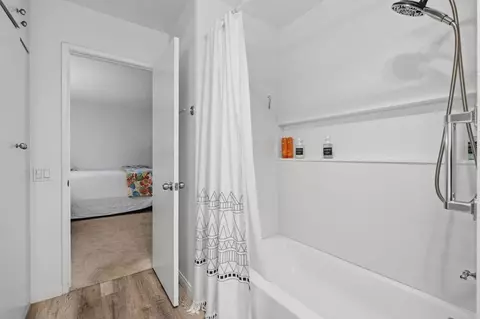 Bath - 3631 Brandywine St, Oceanside, CA 92057 photo 1 of 3