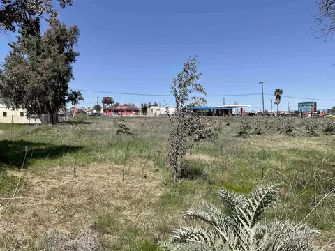 2536 Main St, Ramona, CA 92065