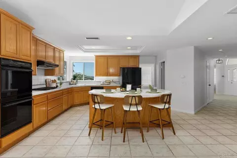 Kitchen - 2286 Crest Hill Ln, Fallbrook, CA 92028 photo 1 of 5
