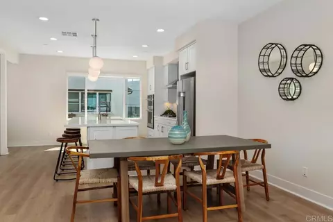 Dining - 105 Kimberwick Ct, Burbank, CA 91506 photo 1 of 1