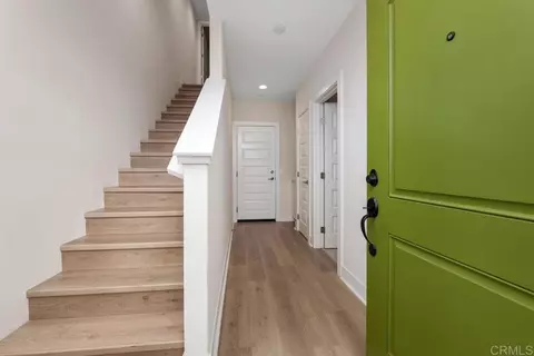 Entry Way - 105 Kimberwick Ct, Burbank, CA 91506 photo 1 of 1