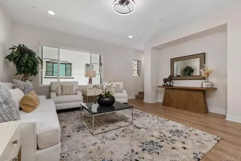 Living - 105 Kimberwick Ct, Burbank, CA 91506 photo 2 of 2