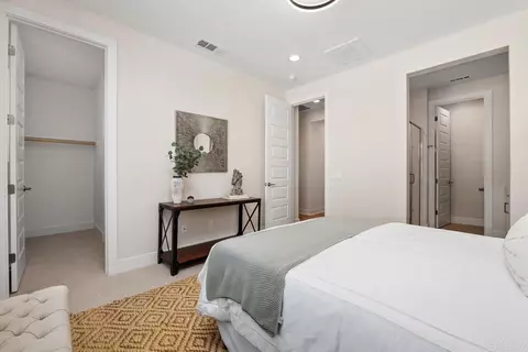 Bedroom - 105 Kimberwick Ct, Burbank, CA 91506 photo 2 of 6