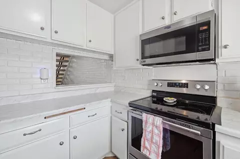 Kitchen - 7940 University Ave #14, La Mesa, CA 91942 photo 2 of 3