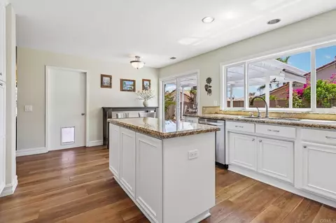 Kitchen - 1789 Pinnacle Ct, Vista, CA 92081 photo 2 of 3