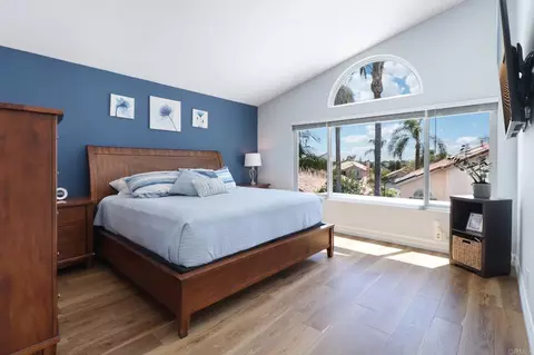 Bedroom - 1789 Pinnacle Ct, Vista, CA 92081 photo 5 of 11