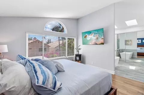 Bedroom - 1789 Pinnacle Ct, Vista, CA 92081 photo 2 of 11