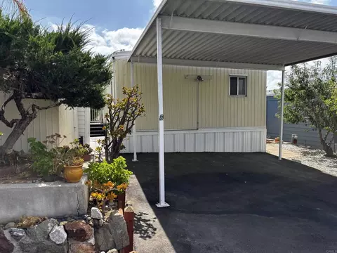 955 Howard Ave #64, Escondido, CA 92029