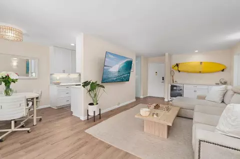 1855 Diamond St #205, San Diego, CA 92109