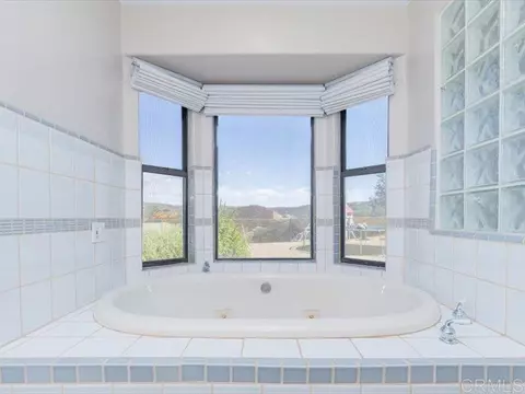 Bath - 21012 N Burma Rd, Ramona, CA 92065 photo 2 of 4