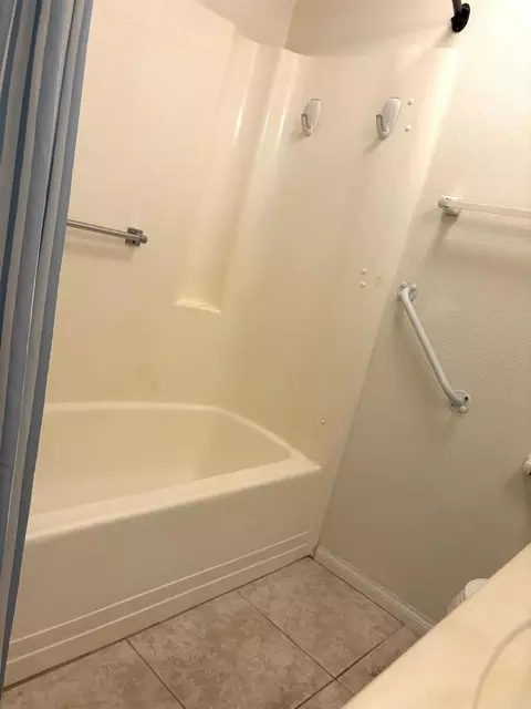 Bath - 3606 Vista Rey #22, Oceanside, CA 92057 photo 3 of 4