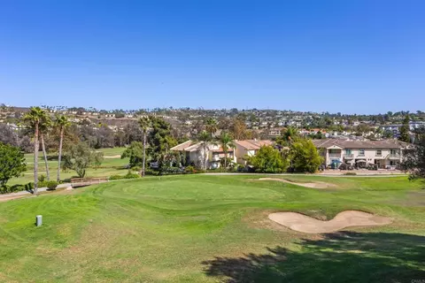 2583 Navarra Dr #D, Carlsbad, CA 92009