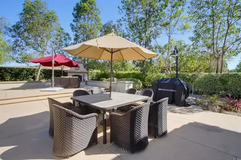 Exterior - 1645 Loch Ness Dr, Fallbrook, CA 92028 photo 6 of 16