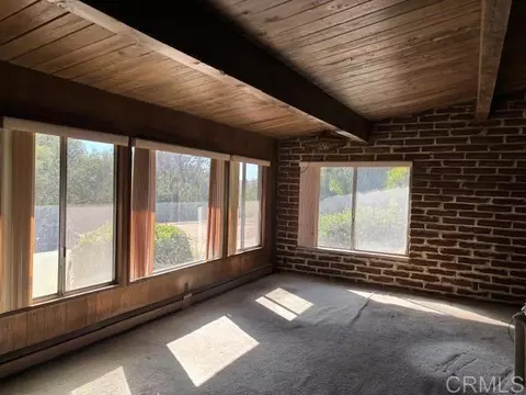 Living - 2852 Via Arroyo, Fallbrook, CA 92028 photo 2 of 2