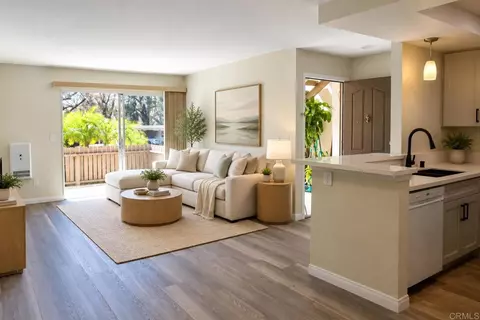 Living - 432 Edgehill Ln #169, Oceanside, CA 92054 photo 3 of 4