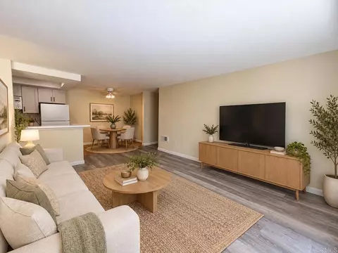 Living - 432 Edgehill Ln #169, Oceanside, CA 92054 photo 1 of 4