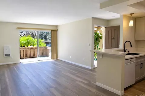 Living - 432 Edgehill Ln #169, Oceanside, CA 92054 photo 4 of 4