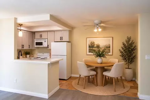 Dining - 432 Edgehill Ln #169, Oceanside, CA 92054 photo 1 of 1