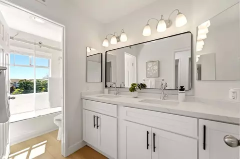 Bath - 3434 Ashwood Ct, Oceanside, CA 92058 photo 3 of 3