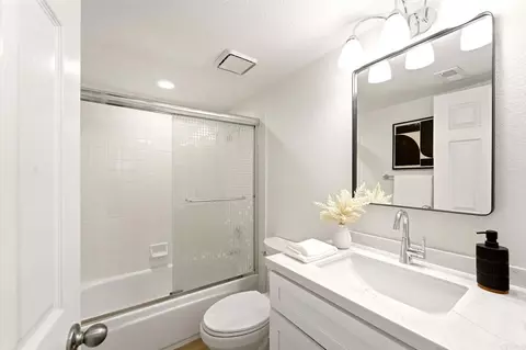 Bath - 3434 Ashwood Ct, Oceanside, CA 92058 photo 1 of 3