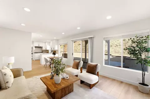 Living - 3434 Ashwood Ct, Oceanside, CA 92058 photo 4 of 4