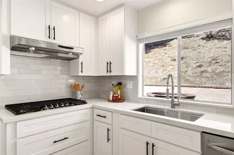 Kitchen - 3434 Ashwood Ct, Oceanside, CA 92058 photo 4 of 5