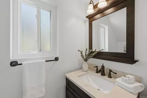Bath - 1866 Via Primero, Oceanside, CA 92056 photo 1 of 4