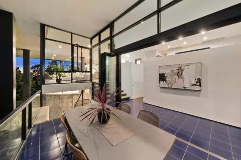 Dining - 12911 Via Grimaldi, Del Mar, CA 92014 photo 3 of 4