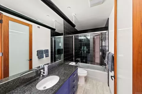 Bath - 12911 Via Grimaldi, Del Mar, CA 92014 photo 5 of 6