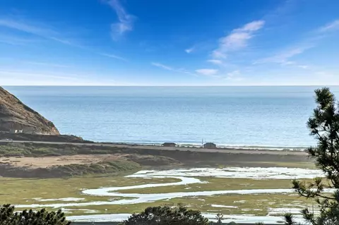 View/Area - 12911 Via Grimaldi, Del Mar, CA 92014 photo 5 of 8