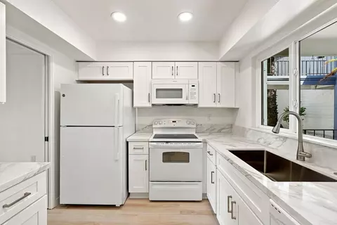 Kitchen - 3612 Vista Bella, Oceanside, CA 92056 photo 5 of 7