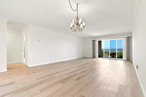 Living - 3612 Vista Bella, Oceanside, CA 92056 photo 4 of 7