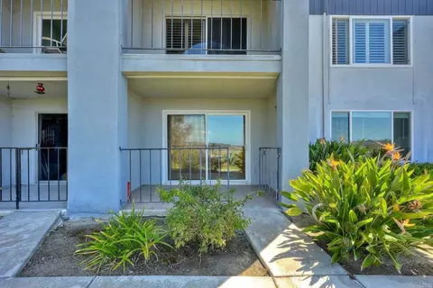 Exterior - 3612 Vista Bella, Oceanside, CA 92056 photo 5 of 9