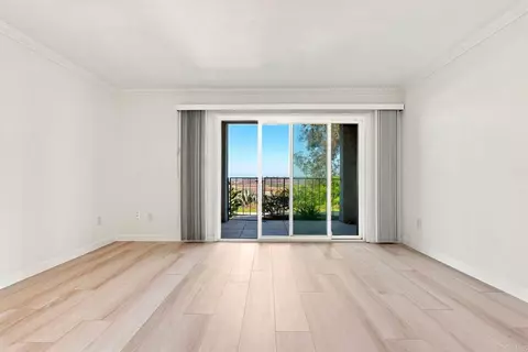 Living - 3612 Vista Bella, Oceanside, CA 92056 photo 5 of 7