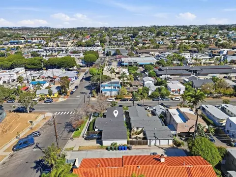 View/Area - 303 W F St, Encinitas, CA 92024 photo 6 of 7