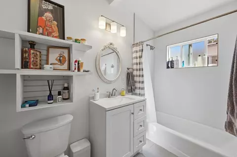 Bath - 303 W F St, Encinitas, CA 92024 photo 1 of 2