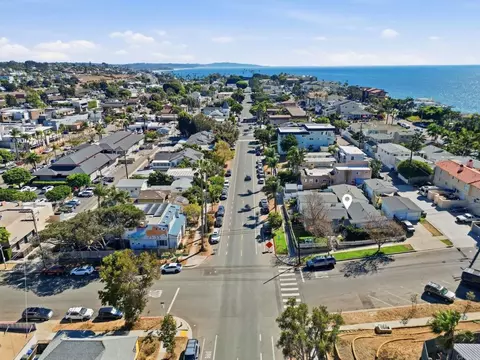 View/Area - 303 W F St, Encinitas, CA 92024 photo 7 of 7