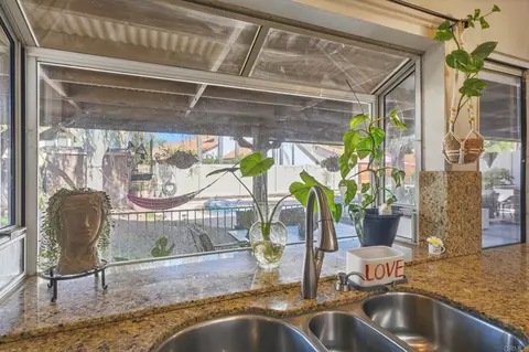 Kitchen - 35609 Aster Dr, Wildomar, CA 92595 photo 3 of 5