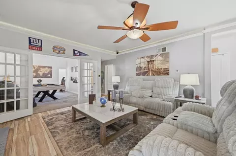 Living - 35609 Aster Dr, Wildomar, CA 92595 photo 4 of 7