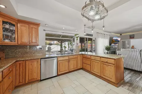 Kitchen - 35609 Aster Dr, Wildomar, CA 92595 photo 1 of 5