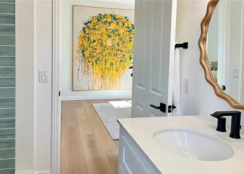 Bath - 4305 Manchester Ave, Encinitas, CA 92024 photo 1 of 3