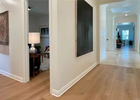 Entry Way - 4305 Manchester Ave, Encinitas, CA 92024 photo 4 of 10