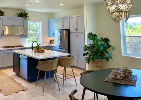 Kitchen - 4305 Manchester Ave, Encinitas, CA 92024 photo 1 of 5