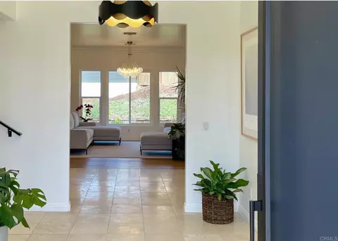 Entry Way - 4305 Manchester Ave, Encinitas, CA 92024 photo 1 of 10